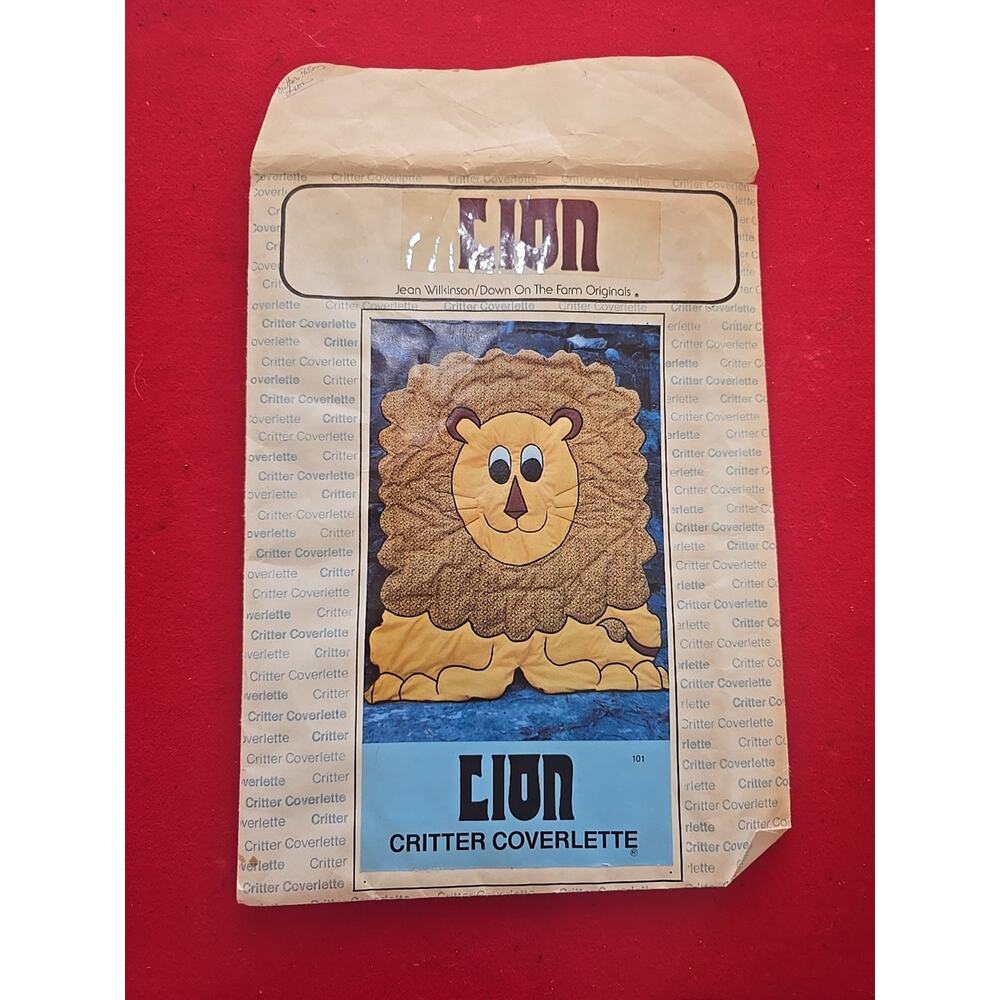 VTG LION Critter Coverlette Quilt Pattern Down on the Farm Wall Hanging UNCUT‎